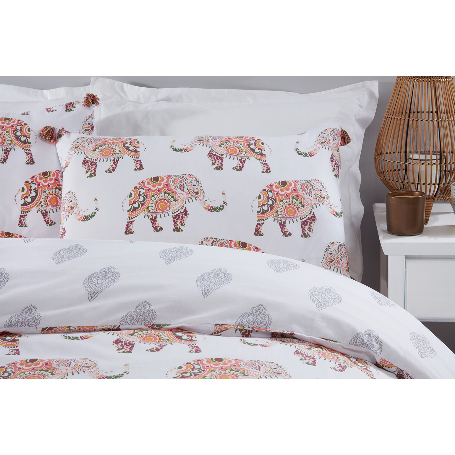 Zaria Elephants Duvet Cover and Pillowcase Set - King size Image 3