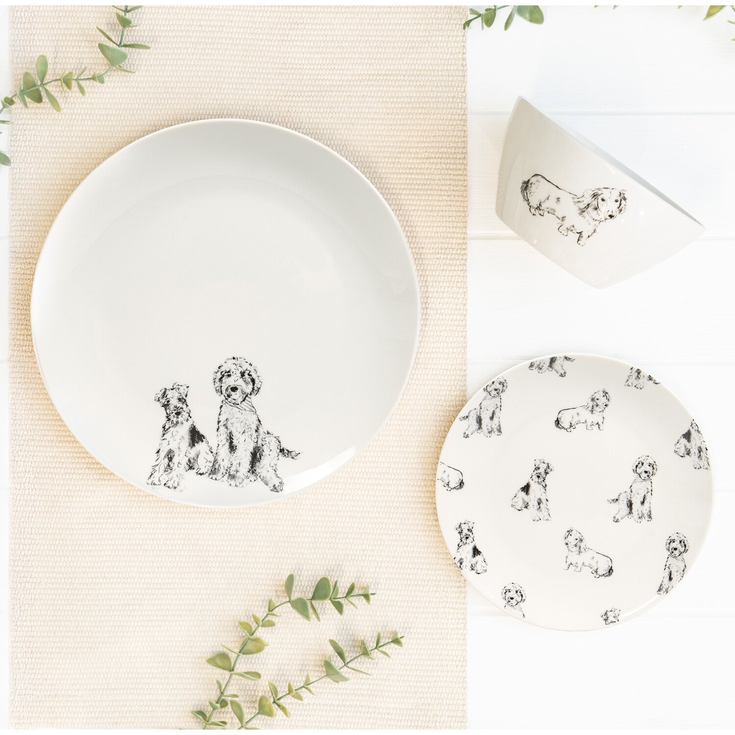 12 Piece Waggy Tails Dinnerware Set White Image 5