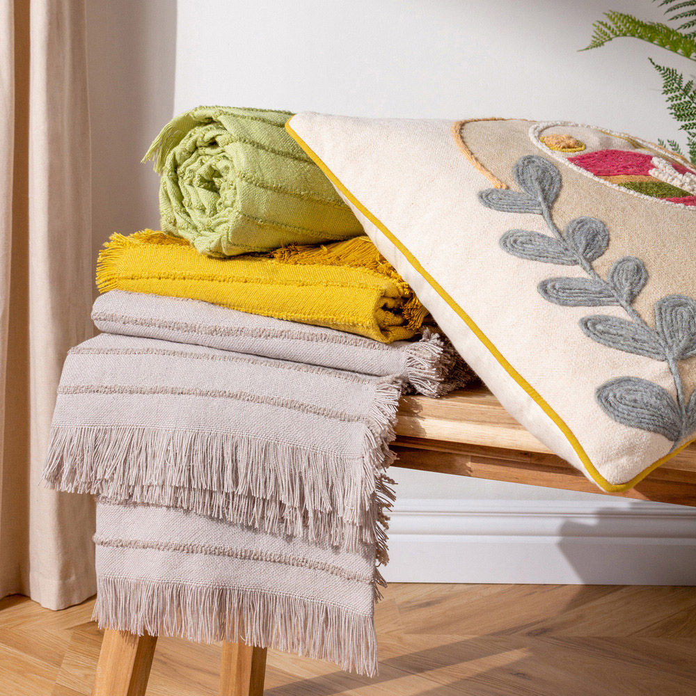 furn. Hazie Greige Woven Fringed Throw 130 x 180cm Image 4