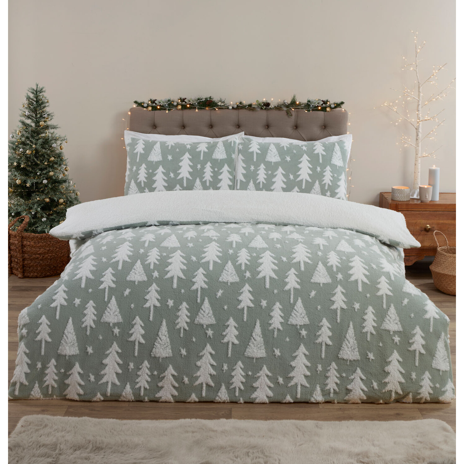 Christmas Tree Fleece Duvet Cover and Pillowcase Set - Sage / Single Image 1