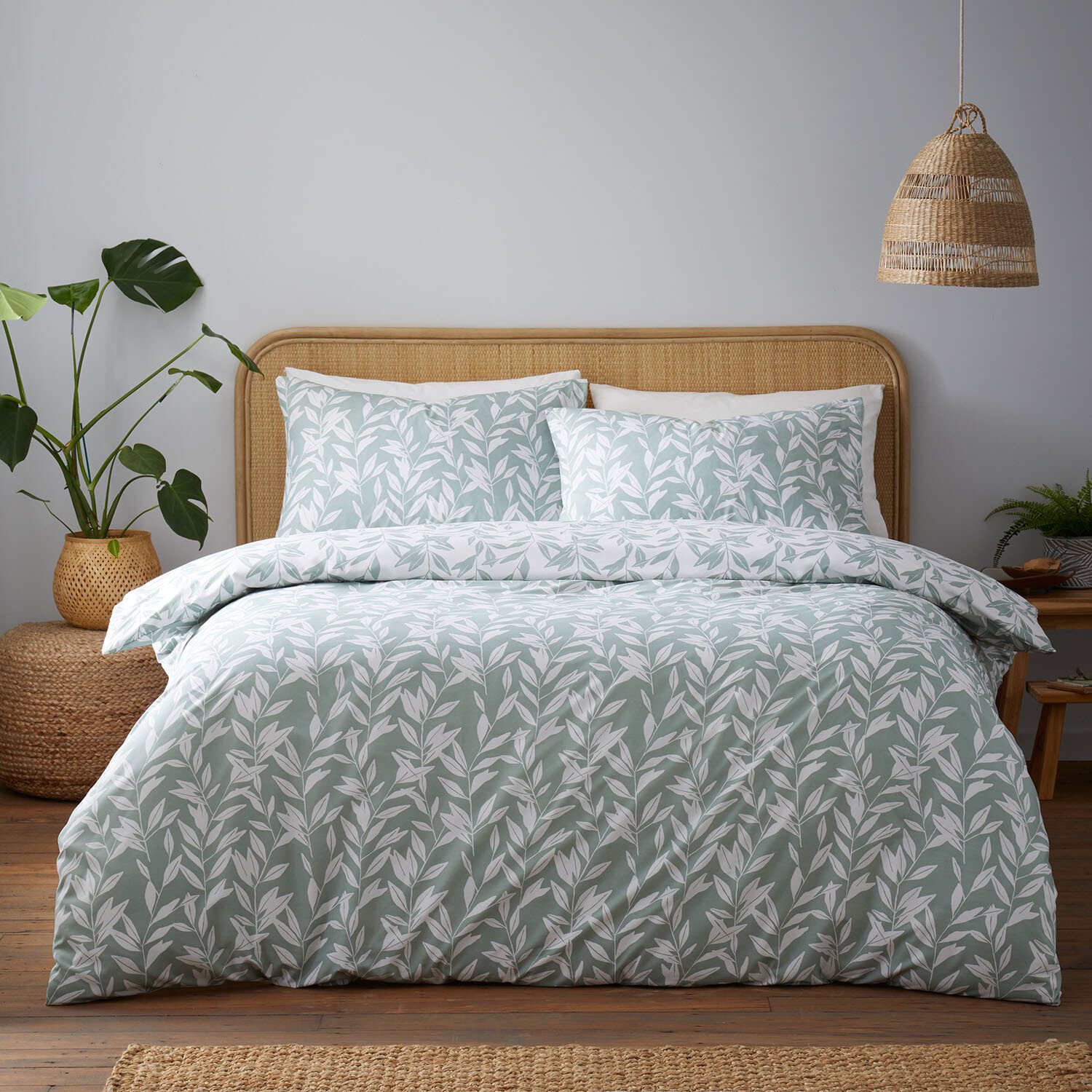 Hallie Printed Leaves Duvet Set - Sage / Single Image 2