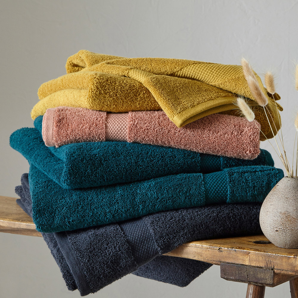 Yard Loft Combed Cotton Blush Towel Bundle with Bath Sheets Set of 6 Image 5