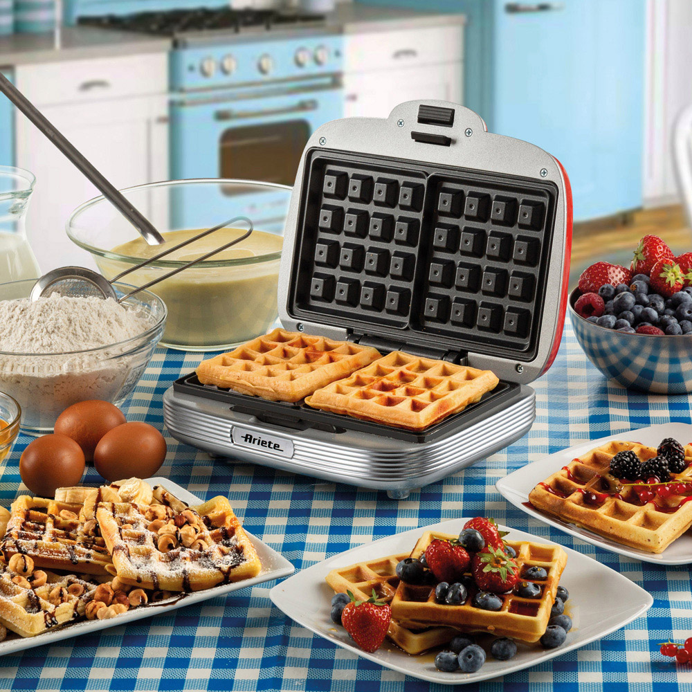 Ariete Retro Waffle Maker 700W Image 2