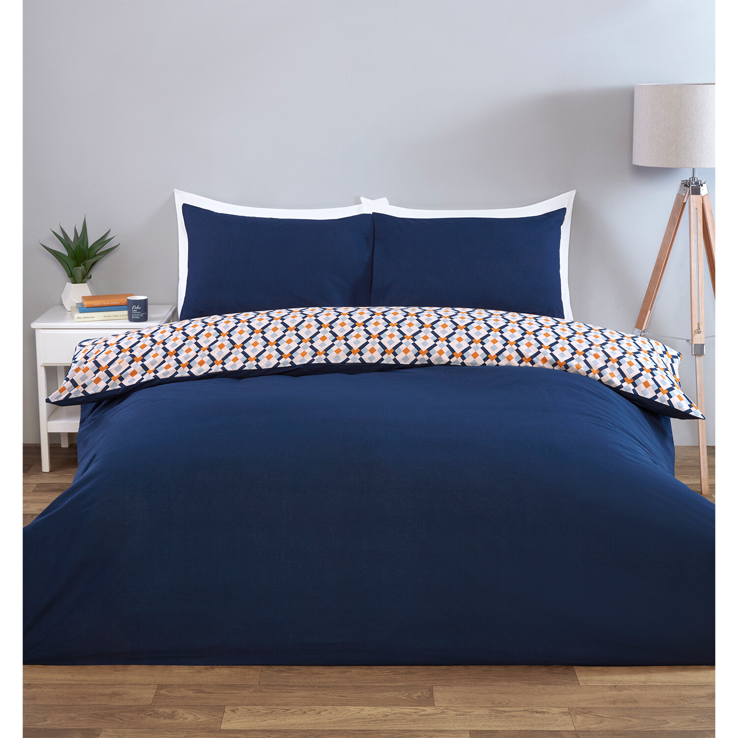 Dalton Reversible Geometric Duvet Set - Navy / Single Image 2