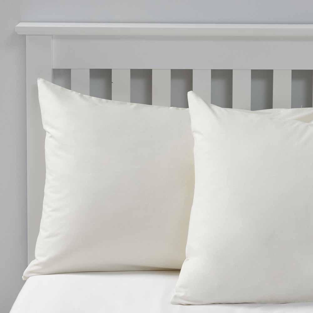 Wilko Easy Care Cream Housewife Pillowcases 2 pack Image 2