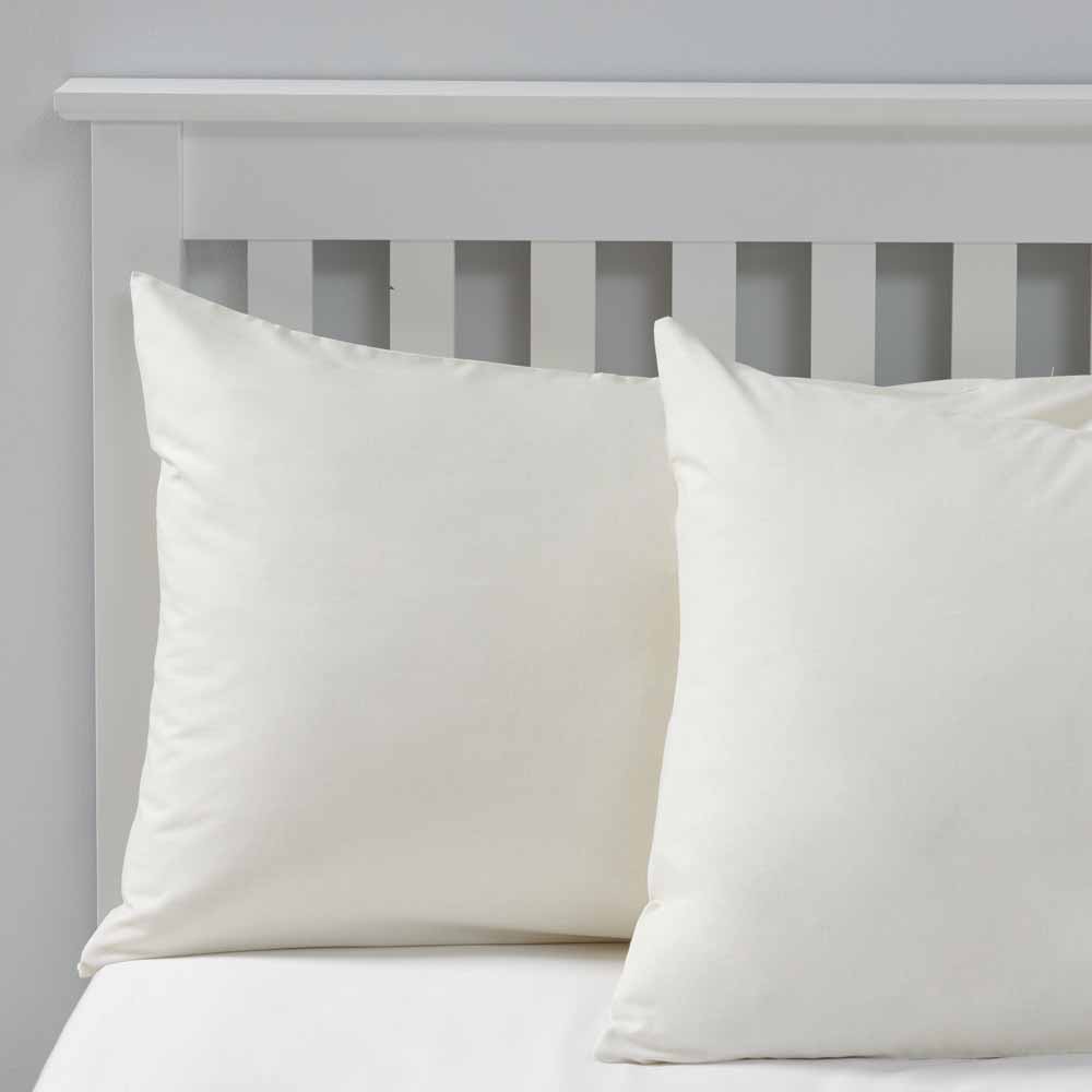 Wilko Easy Care Cream Housewife Pillowcases 2 pack Wilko