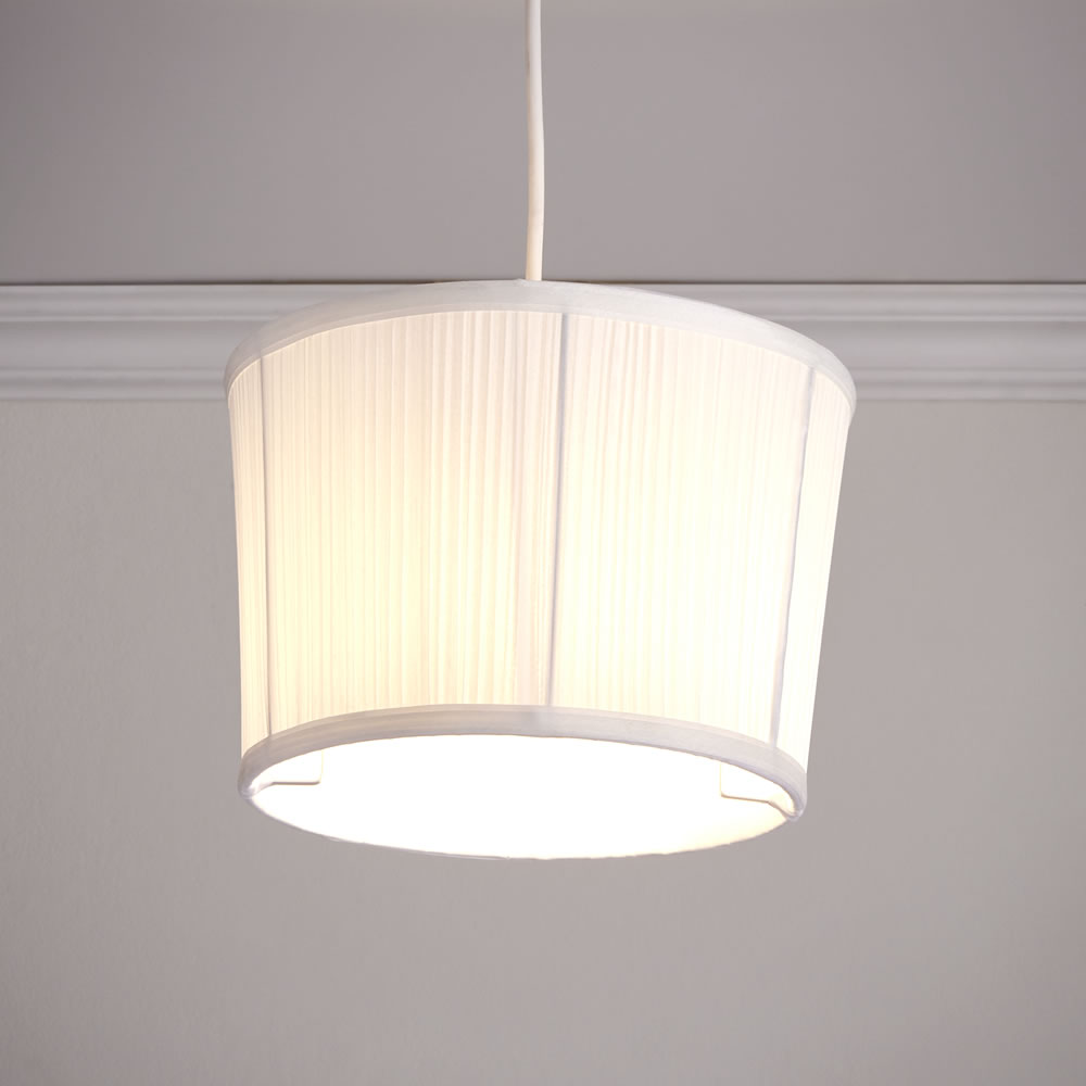 Wilko 19 x 28cm Cream Pleated Light Shade Wilko