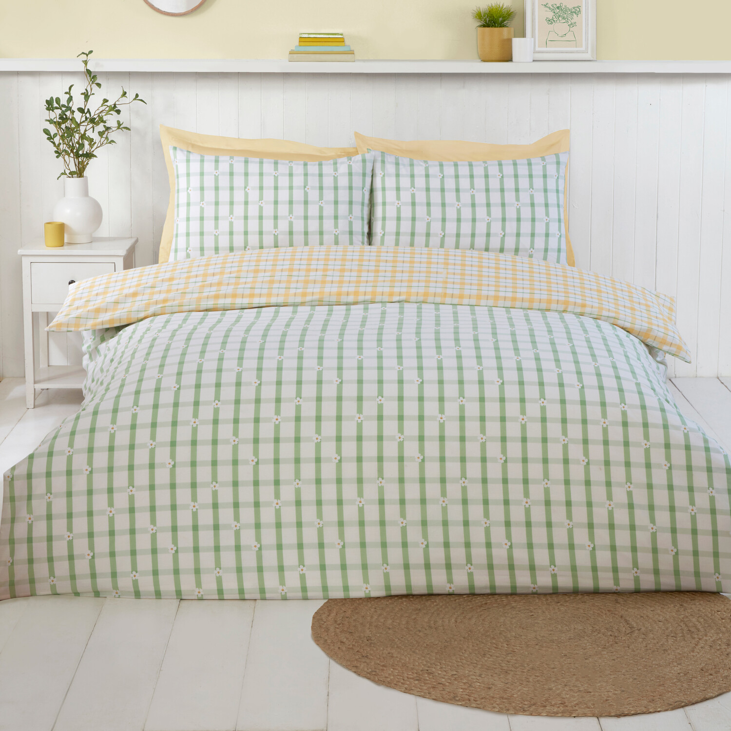 Spring Daisies Duvet Set White King Image 1