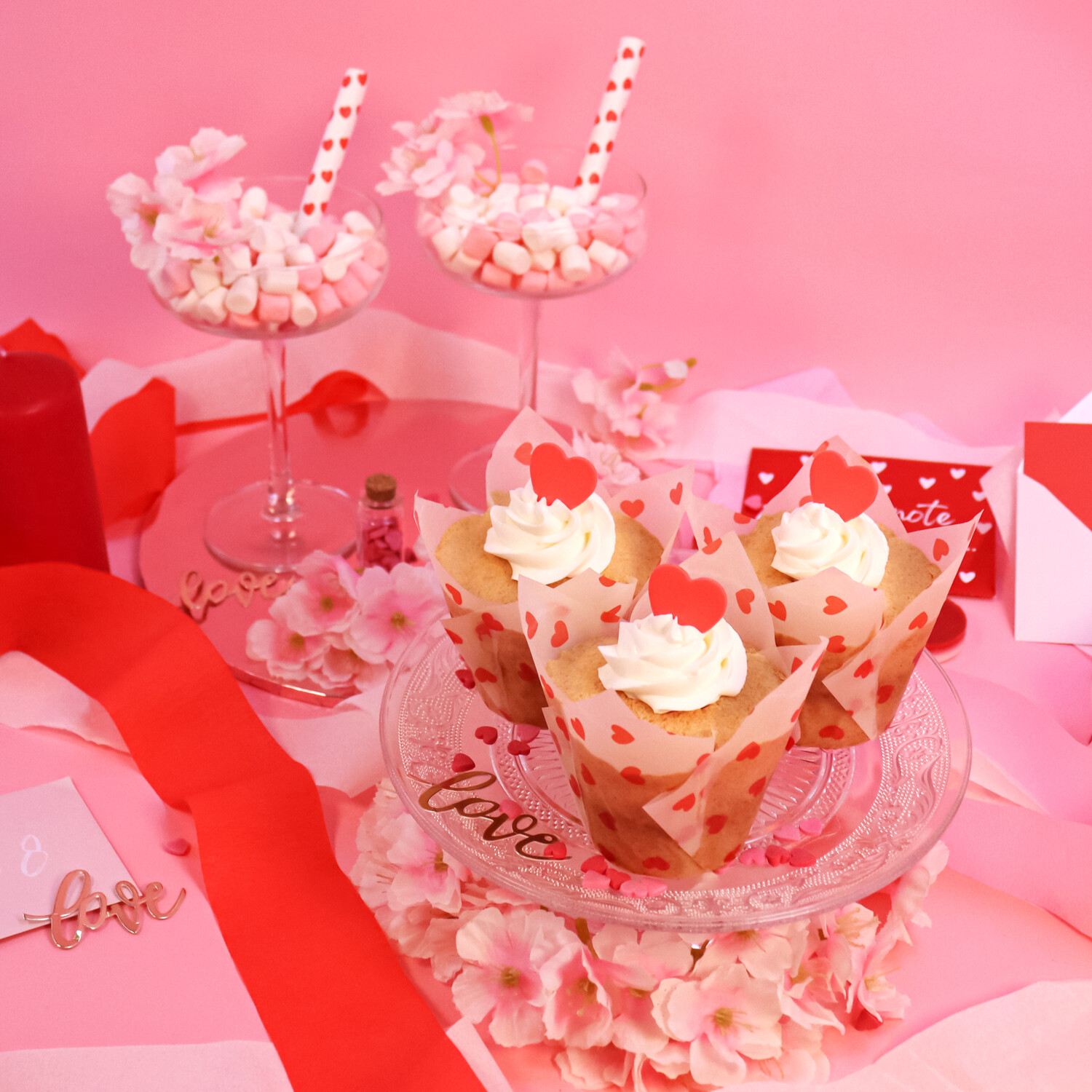 Pack of 24 Love Heart Tulip Shaped Muffin Cases Image 2