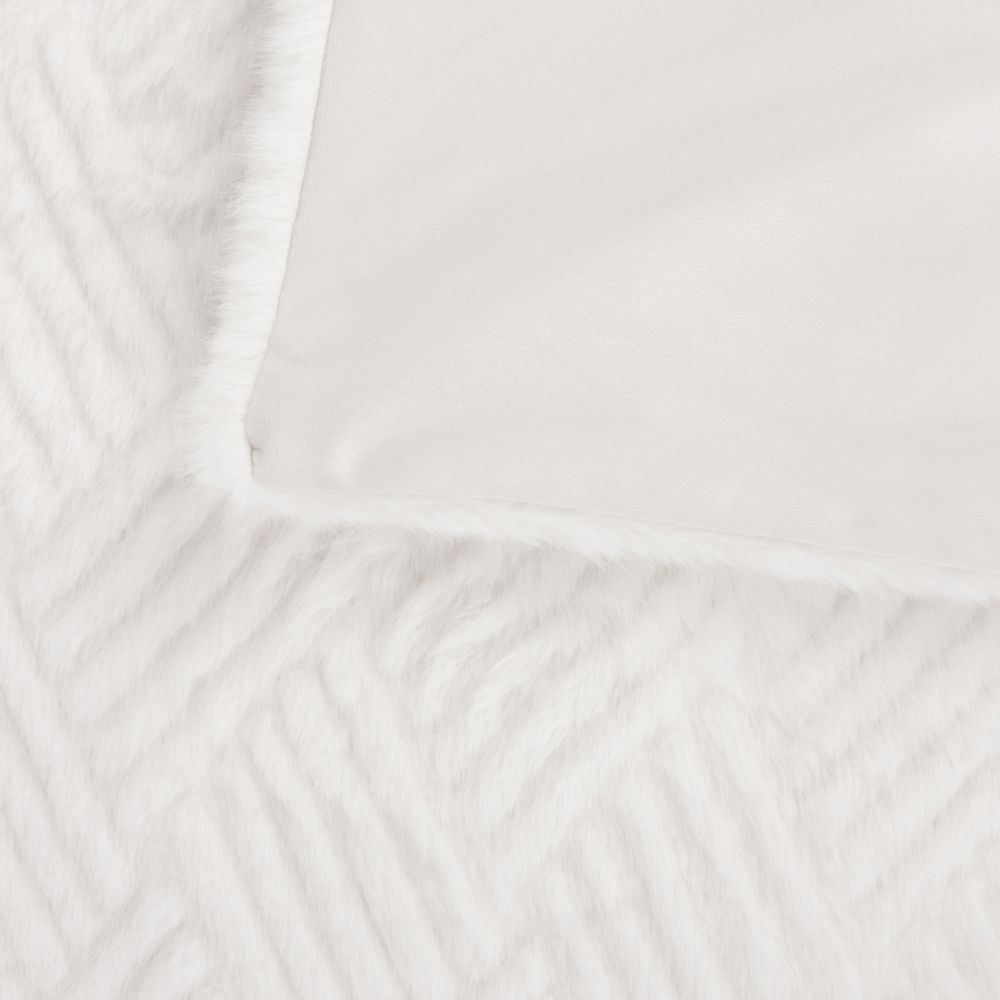 Paoletti Sonnet White Cut Faux Fur Throw 130 x 180cm Image 3