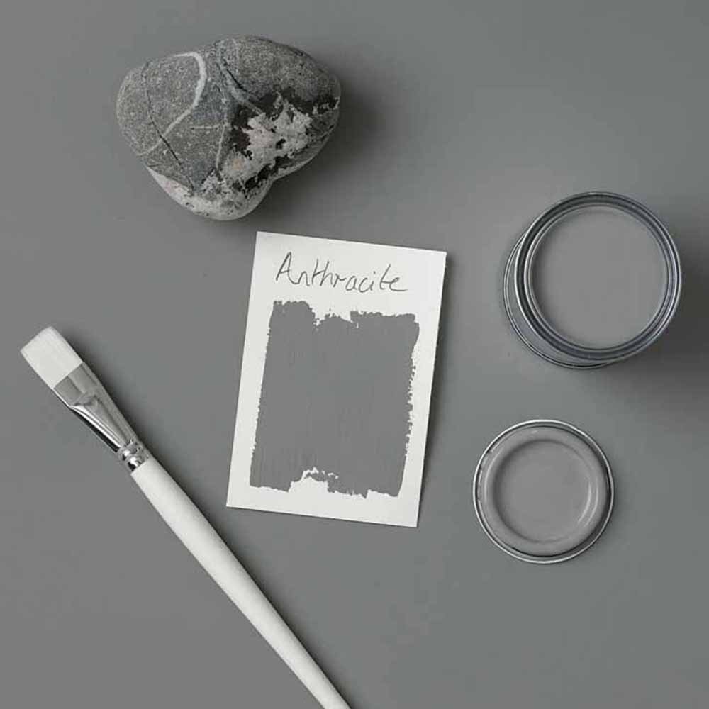 Rust-Oleum Chalky Furniture Paint Anthracite 125ml Image 4