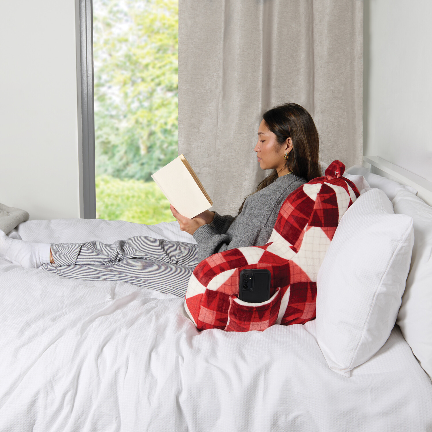 Novie Patchwork Cuddle Chair Red Image 6