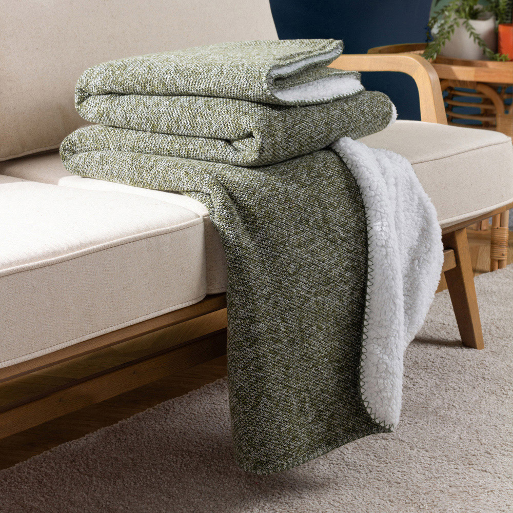 furn. Nurrel Moss Green Knitted Throw 130 x 180cm Image 2