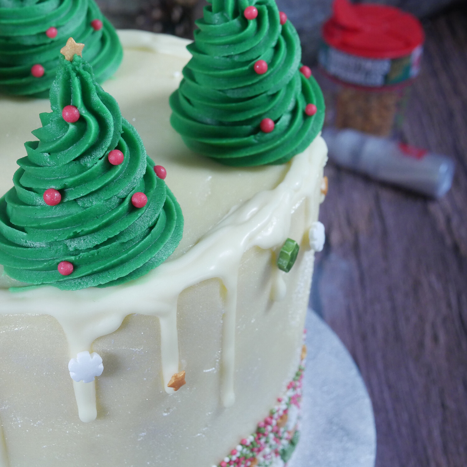 Cake Decor Green Frosting Green Image 2