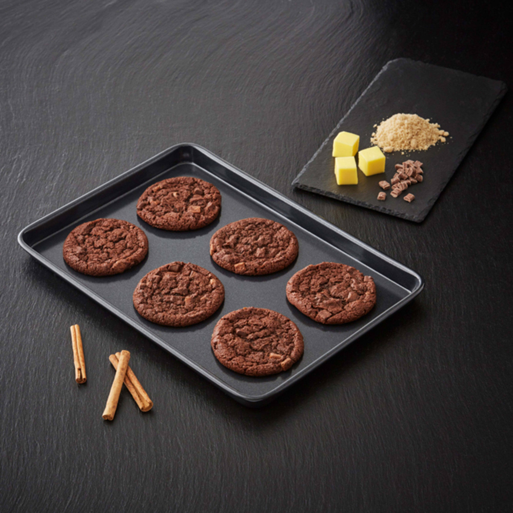 Tower 3 Piece Black Bakeware Set Wilko