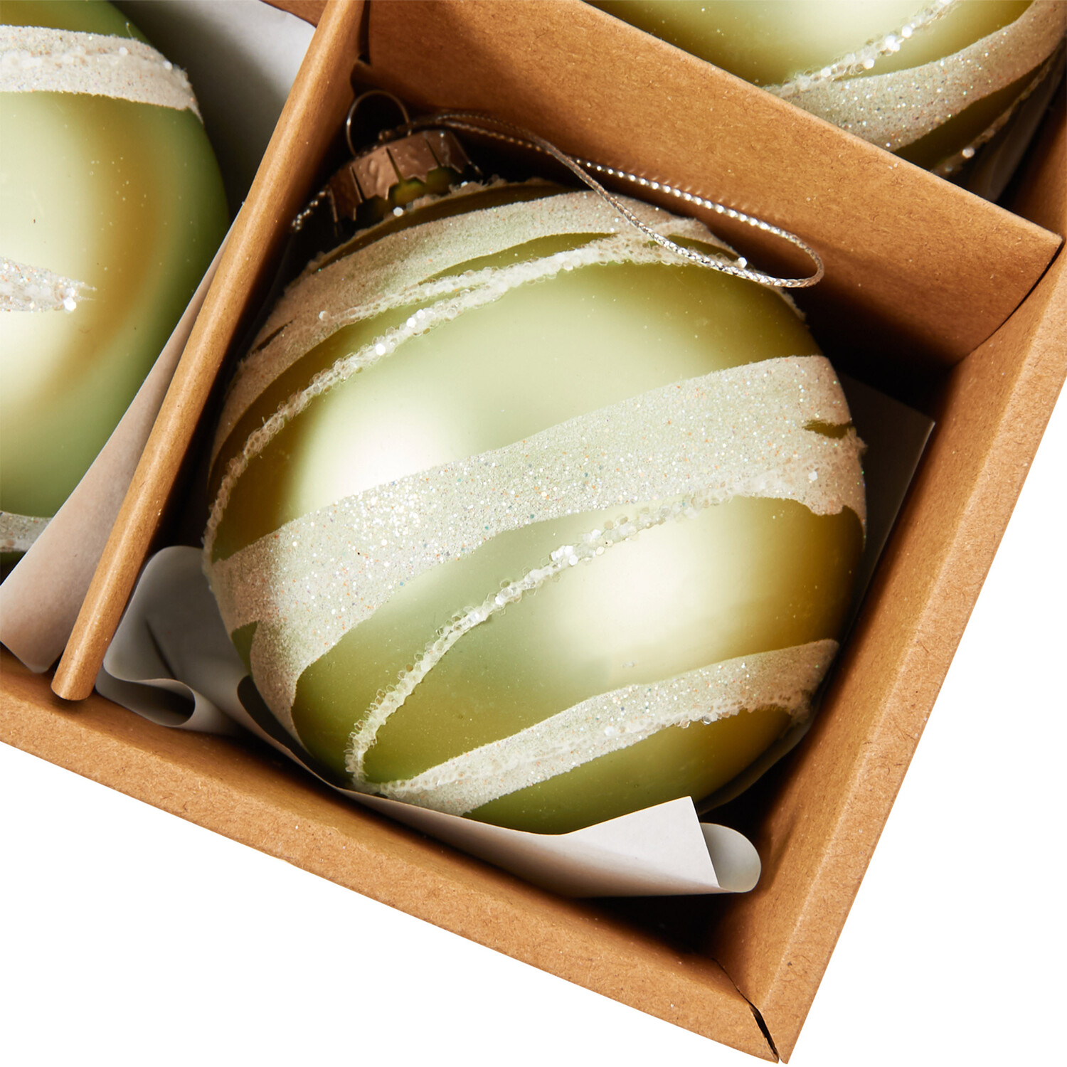 Pack of 6 Mistetoe Cottage Baubles Image 3