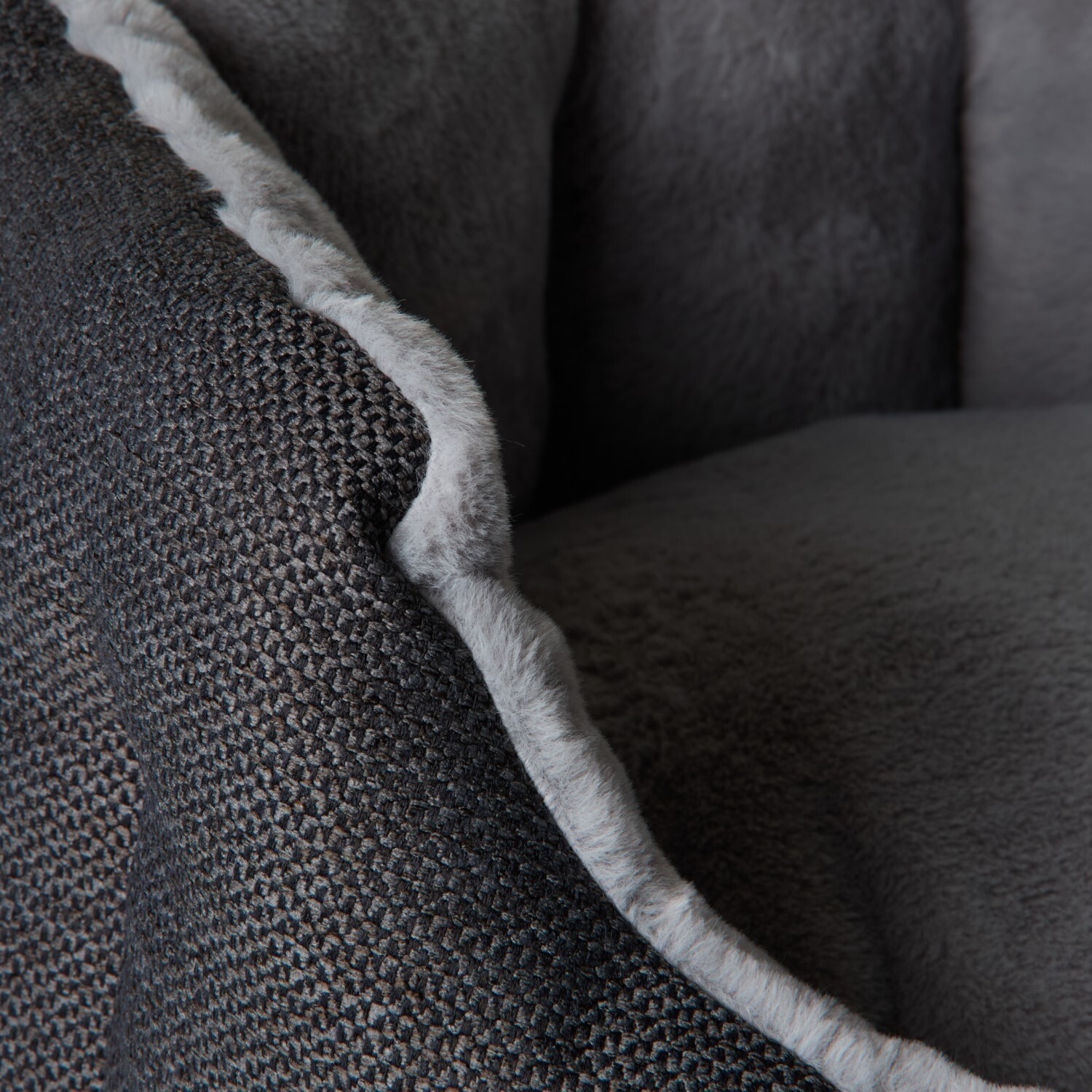 Luxurious Pet Bed Grey Medium Image 3