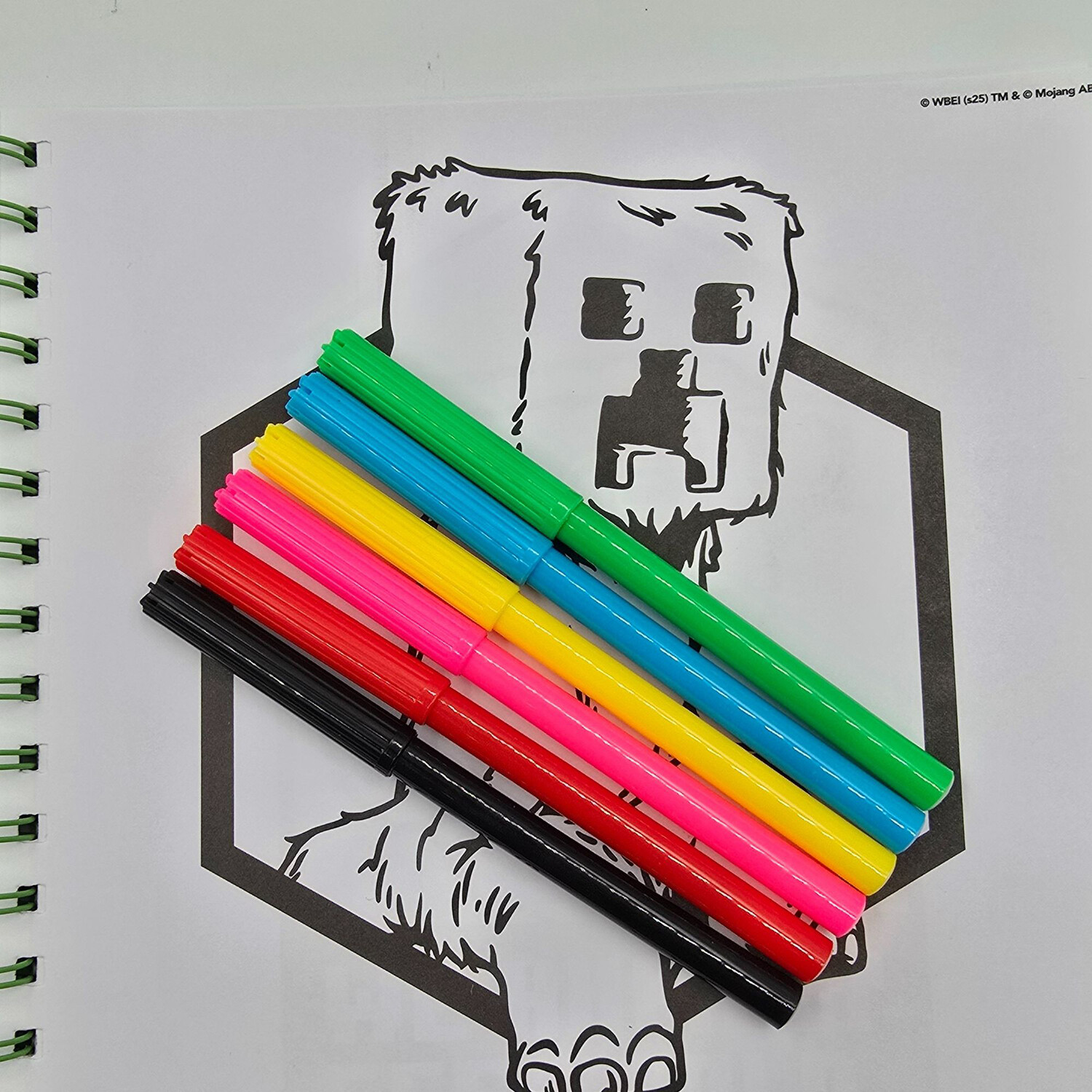 Minecraft Colouring Book Set Green Image 2