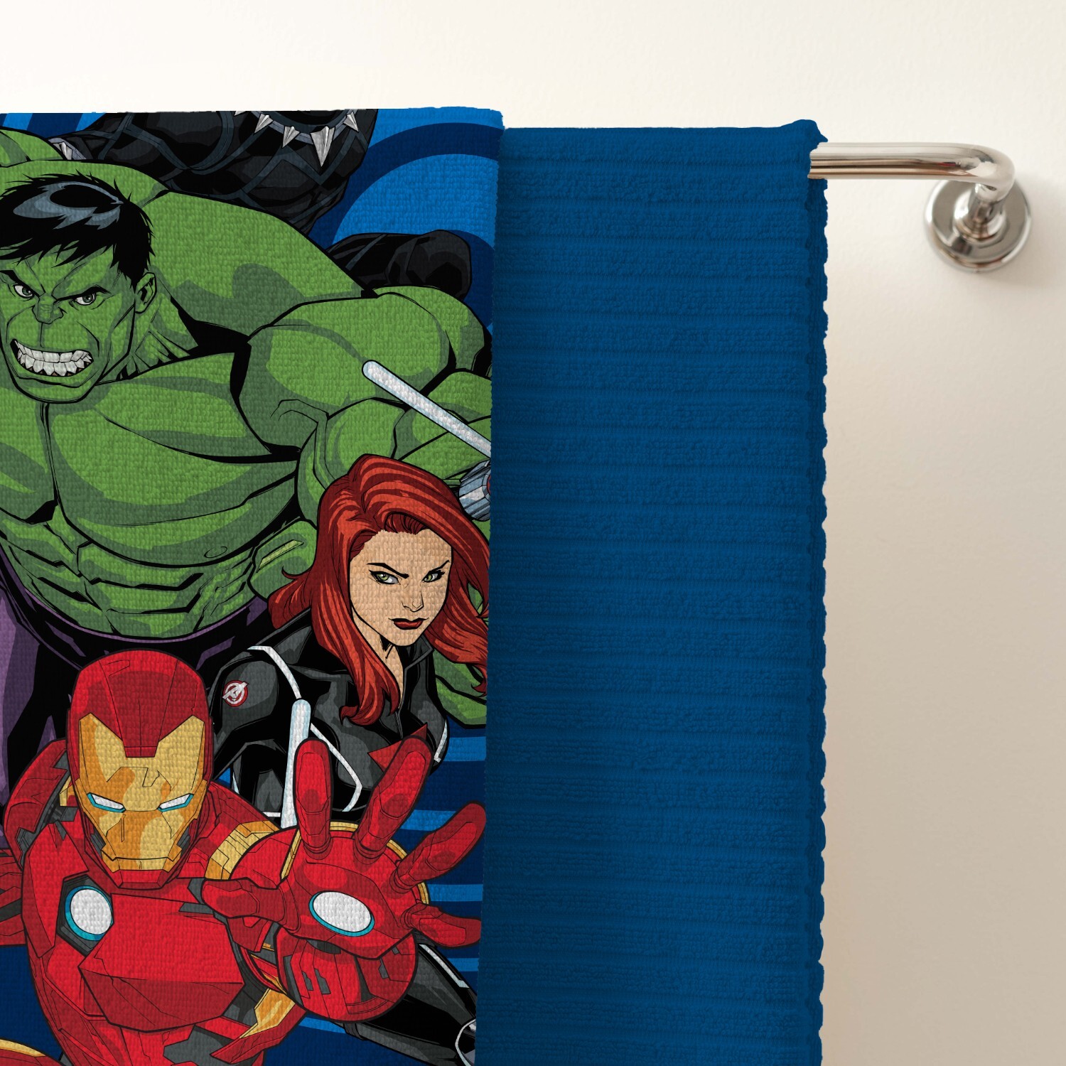 Disney Marvel Avengers Towel Multicolour Image 4