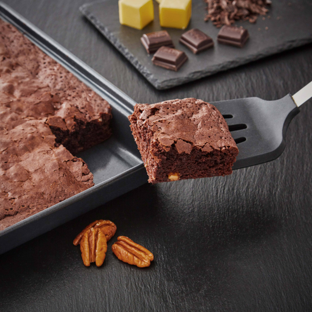 Tower 3 Piece Black Bakeware Set Wilko