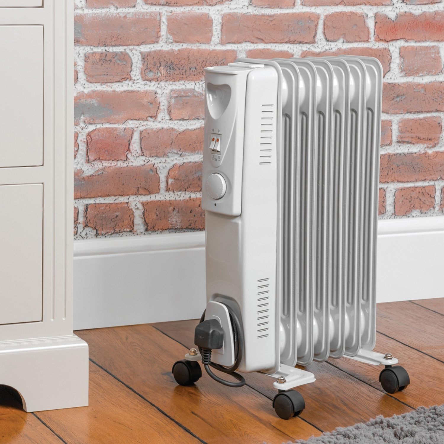 7 Fin Oil Filled Radiator Image 2