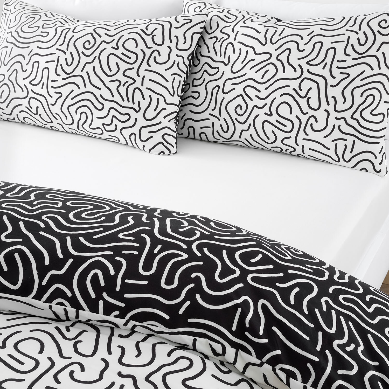 Berlin Doodle Duvet Set - White and Black / Single Image 3