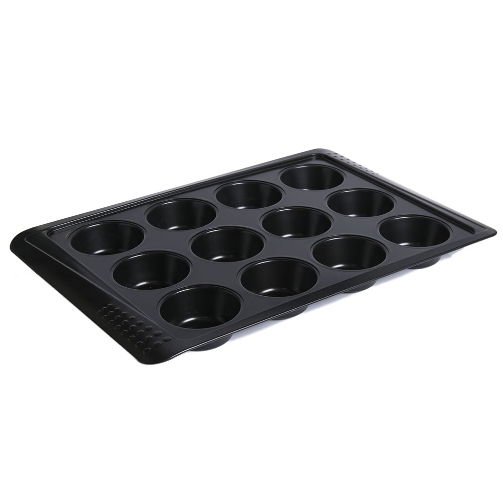 Wilko Muffin Pan 12 Cup 40.4cm Image