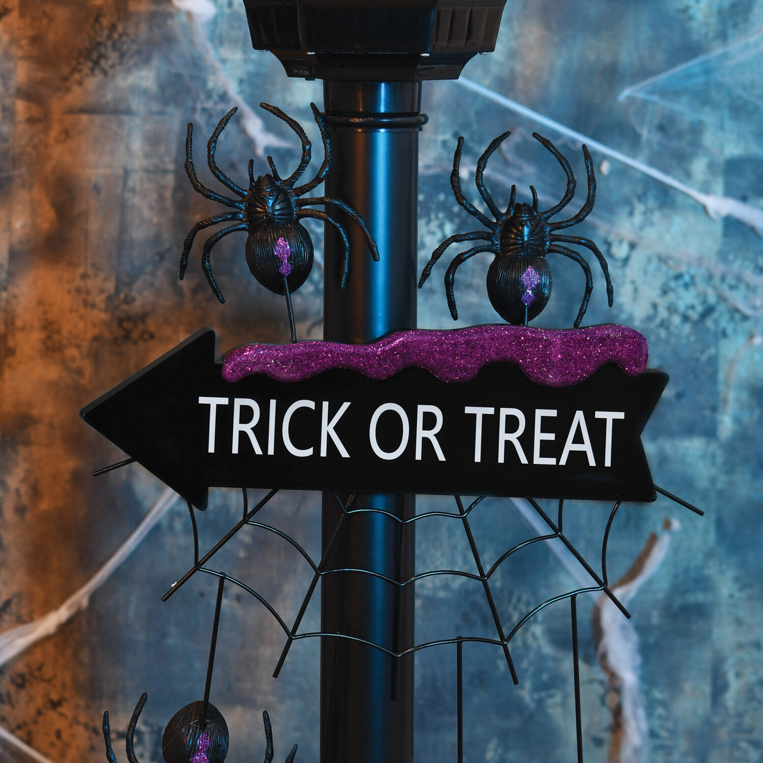 Haunted Halloween Spider Post Light Black Image 4