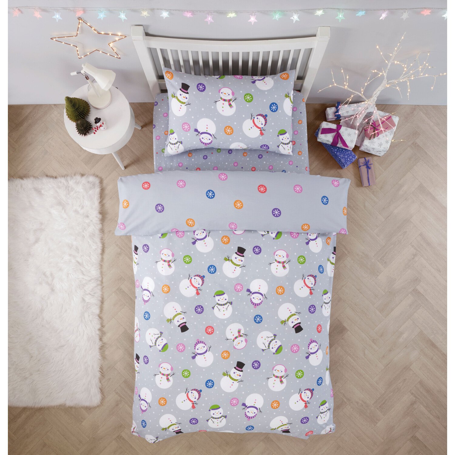 Snowmen Duvet Cover and Pillowcase Set - Grey Image 1