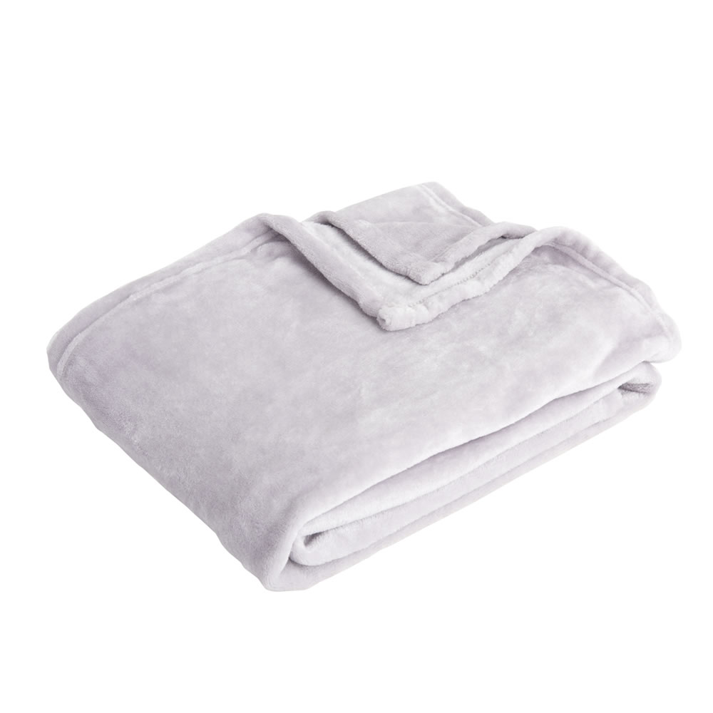 Wilko Silver Ultrasoft Throw 120 x 150cm Image 1