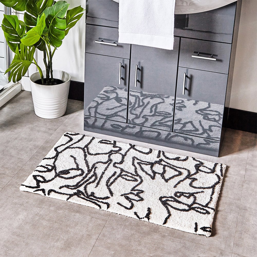furn. Everybody Cotton AntiSlip Cream and Black Bath Mat Wilko