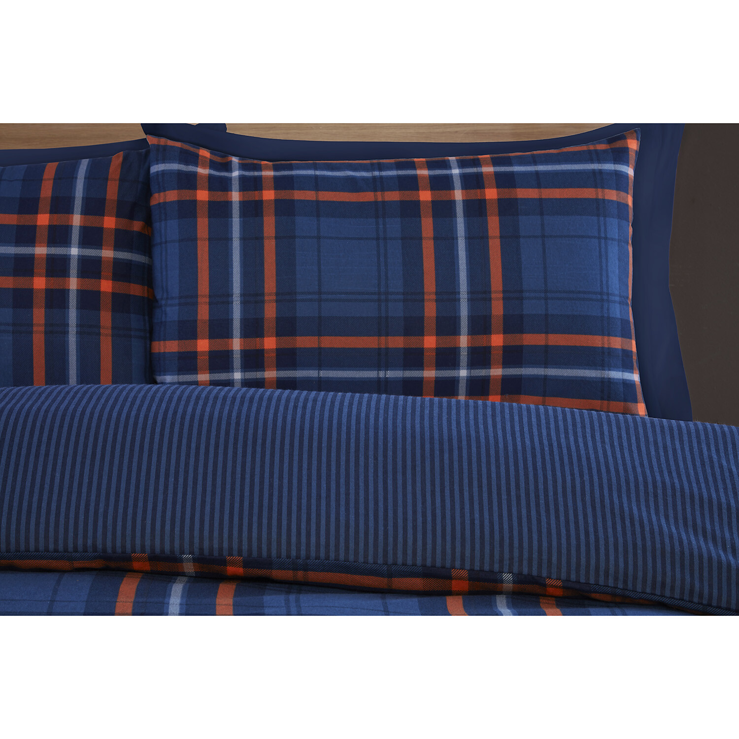Harrison Check Duvet Cover and Pillowcase Set - Navy / Double Image 3