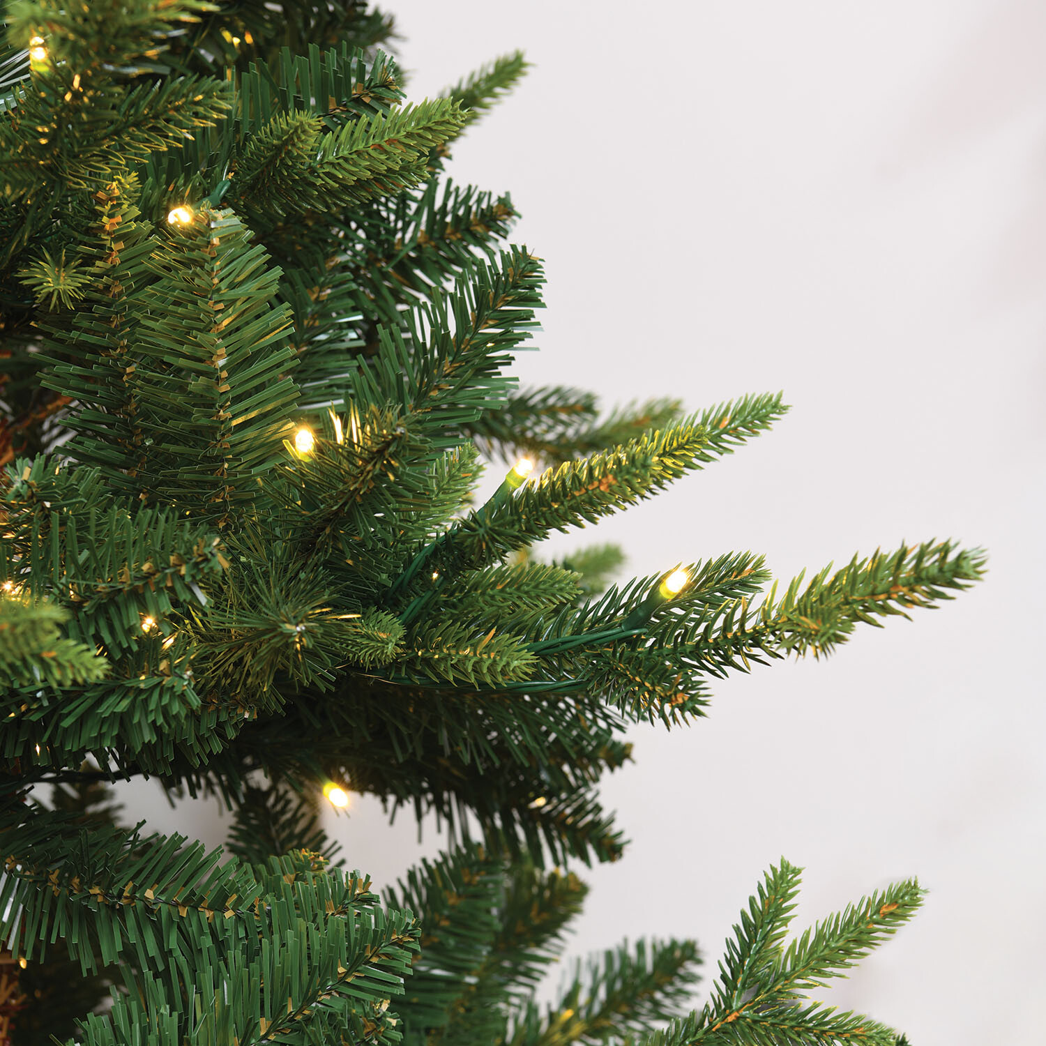 Duchy Tree 7ft - Green Image 4