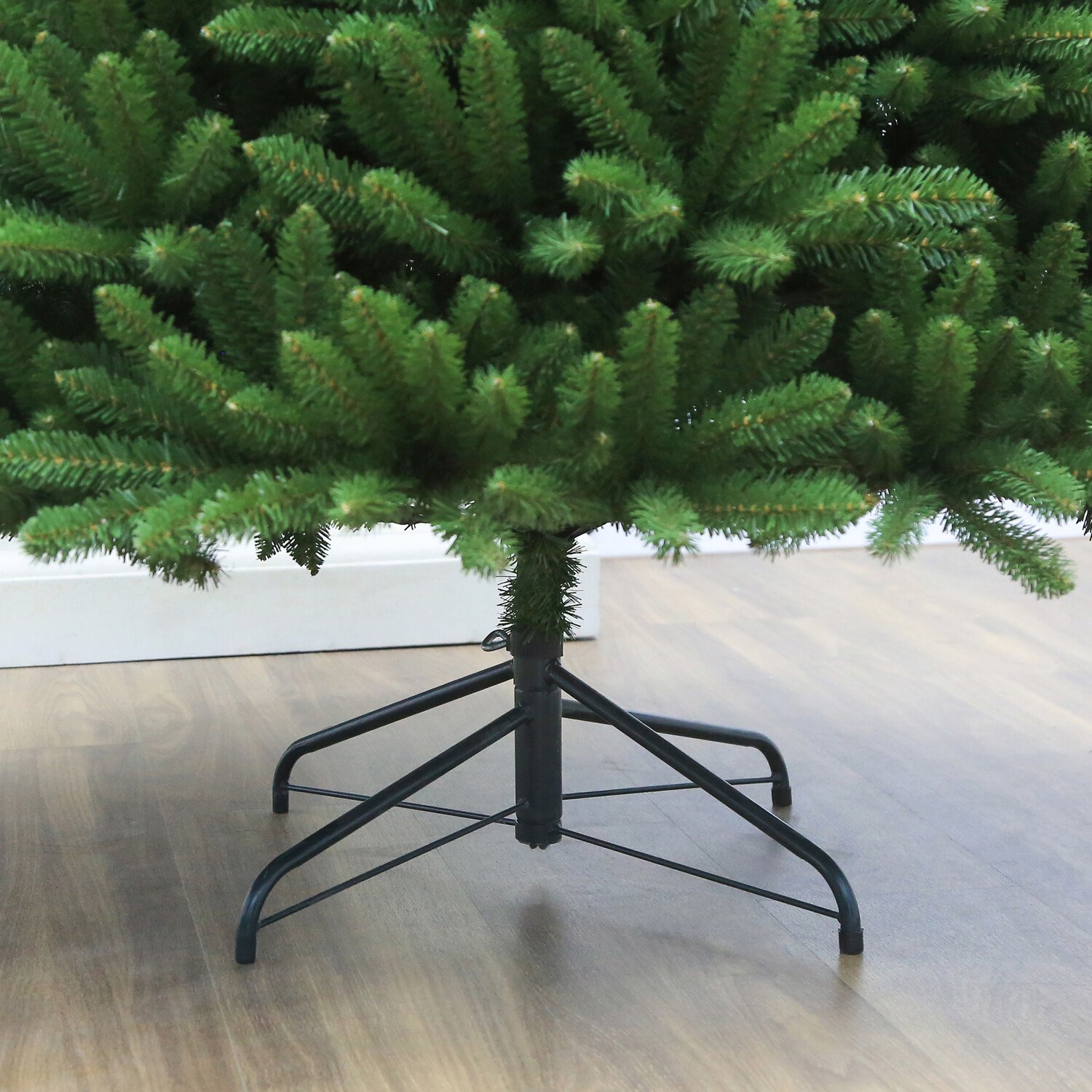 Noble Tree 6ft - Green Image 4
