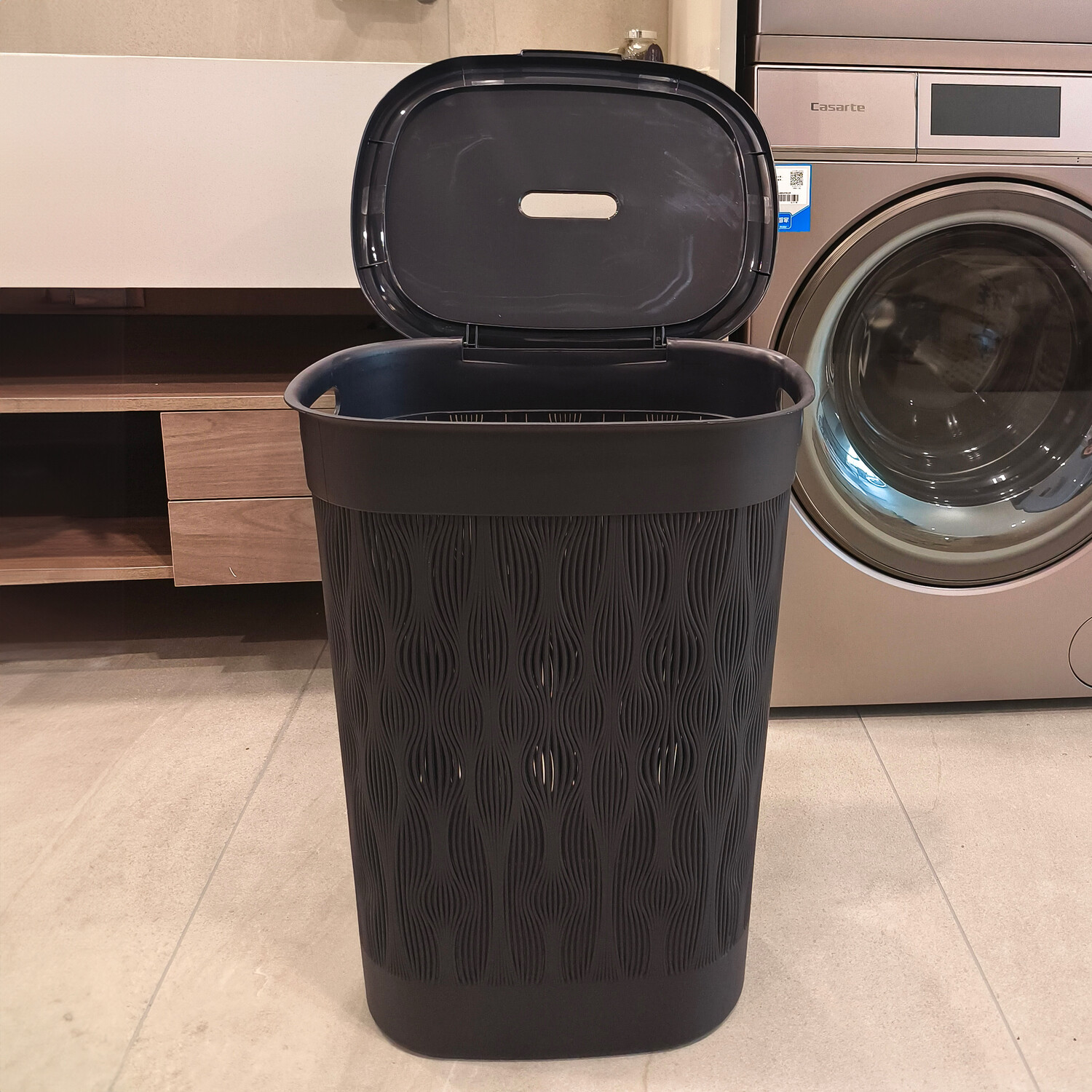 Wave Laundry Hamper Image 5