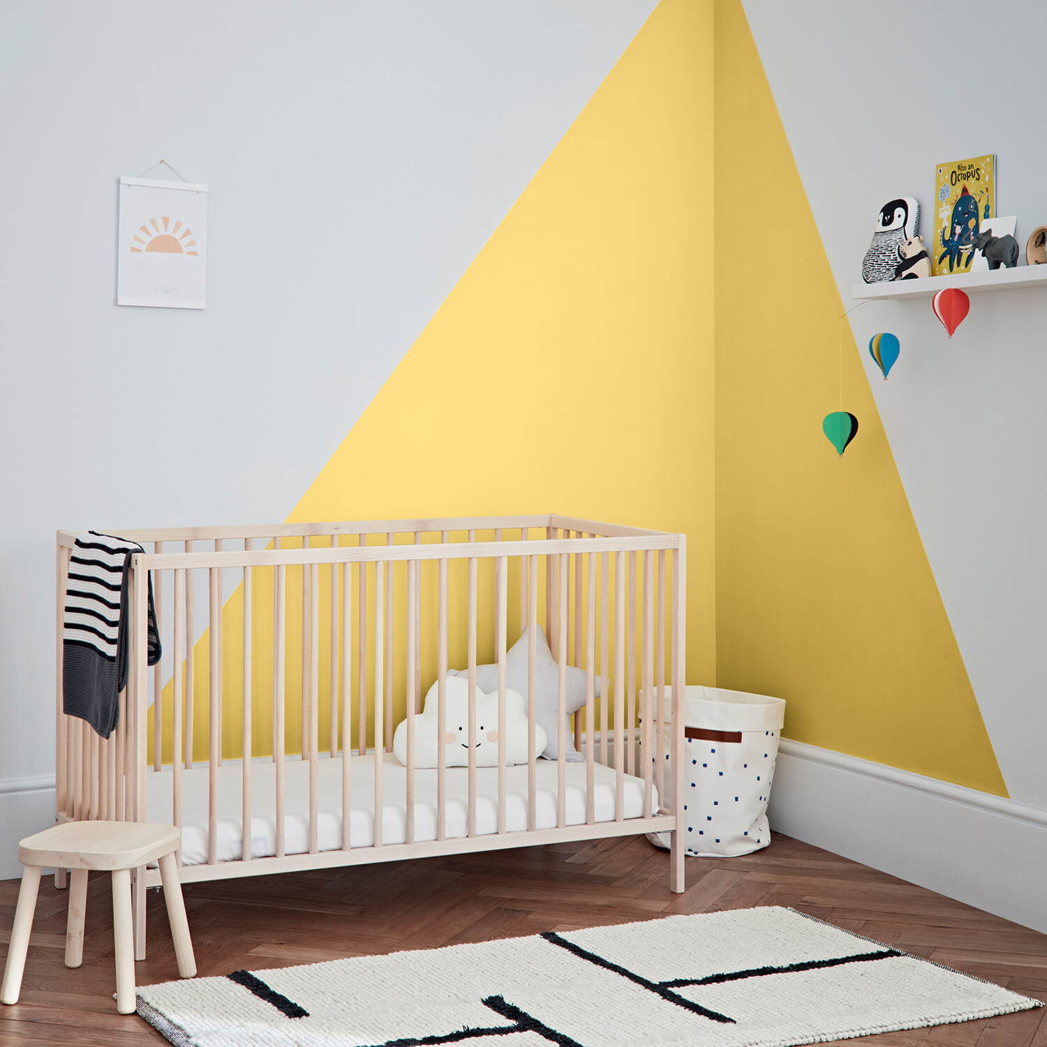 Crown Easyclean Matt Emulsion Paint - Happy Daze Image 2
