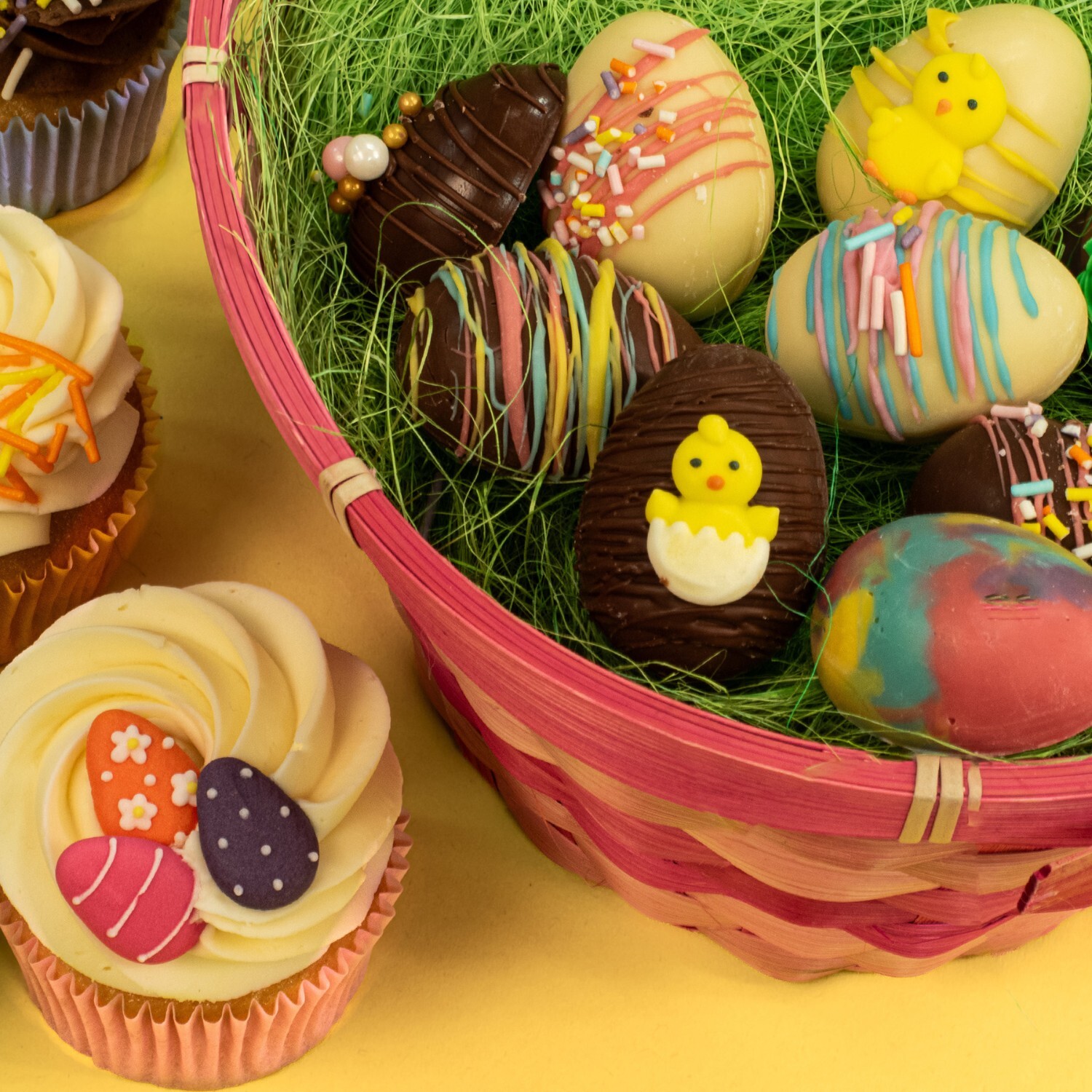 Pack of 10 Easter Chicks Sugar Decorations Image 4