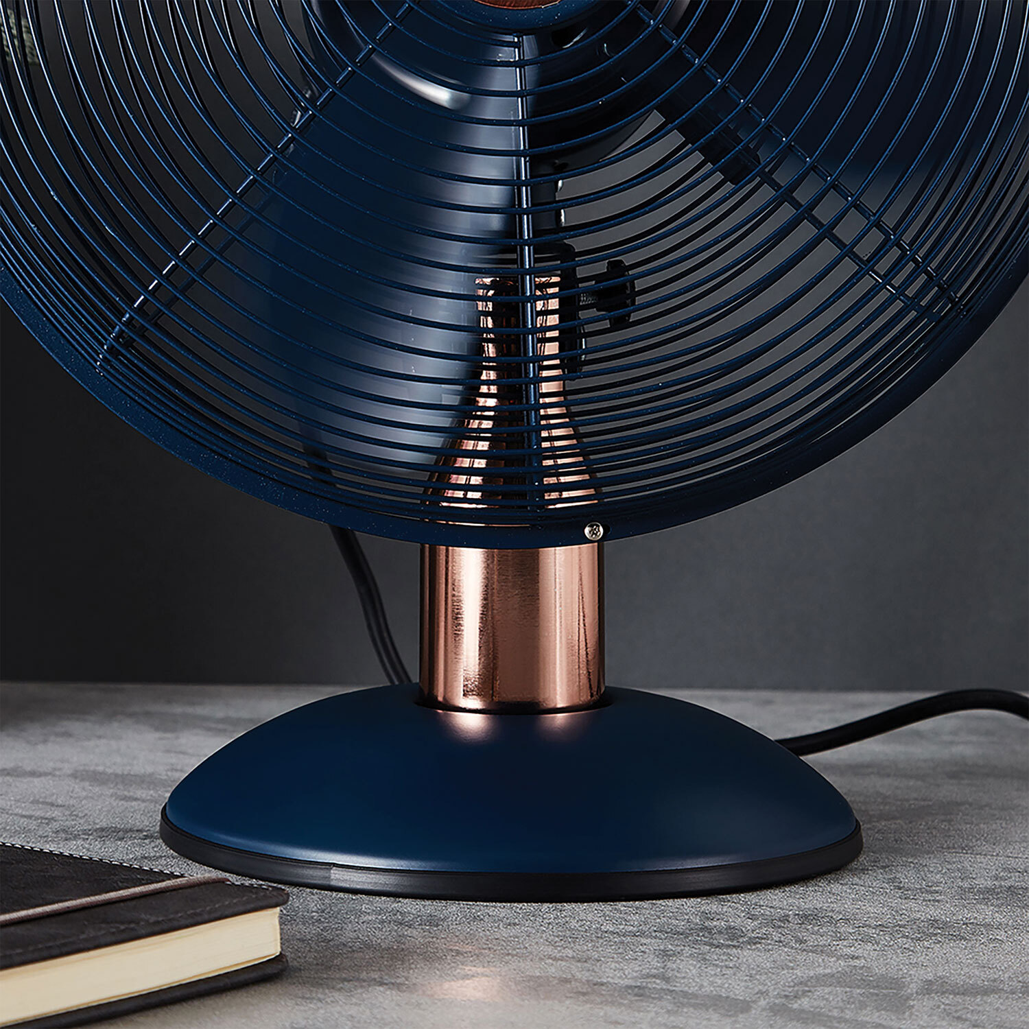 Tower Cavaletto 12in Metal Desk Fan Image 6