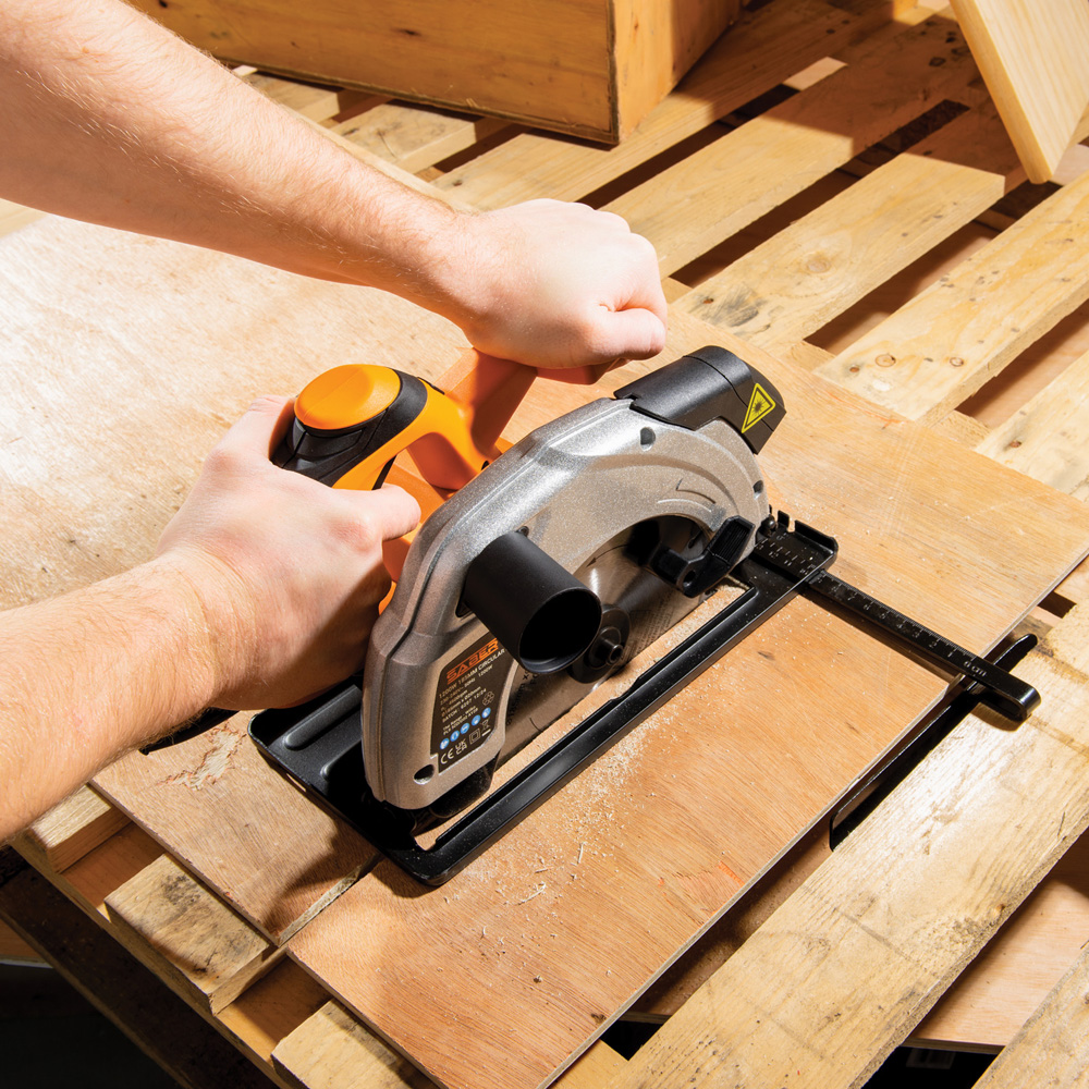 Saber Circular Saw 1200W Image 7