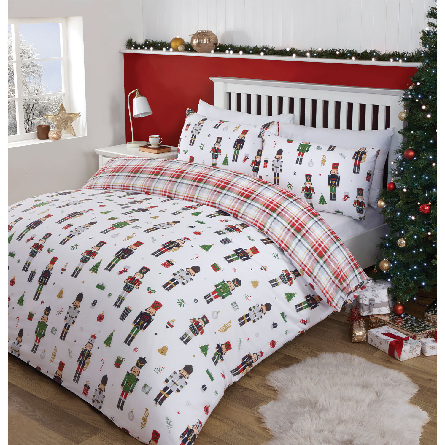 Christmas Nutcrackers Duvet Cover and Pillowcase Set - White / Super King size Image 2