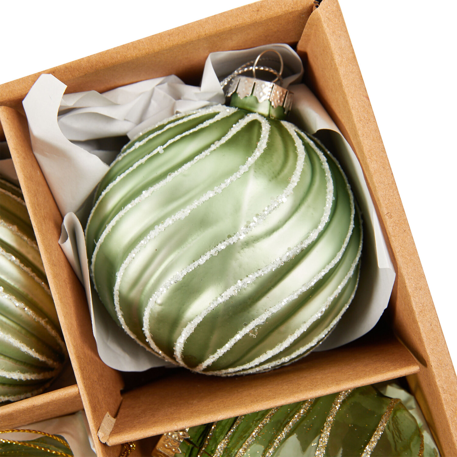 Set Of 6 Mistetoe Cottage Baubles - Green Image 8