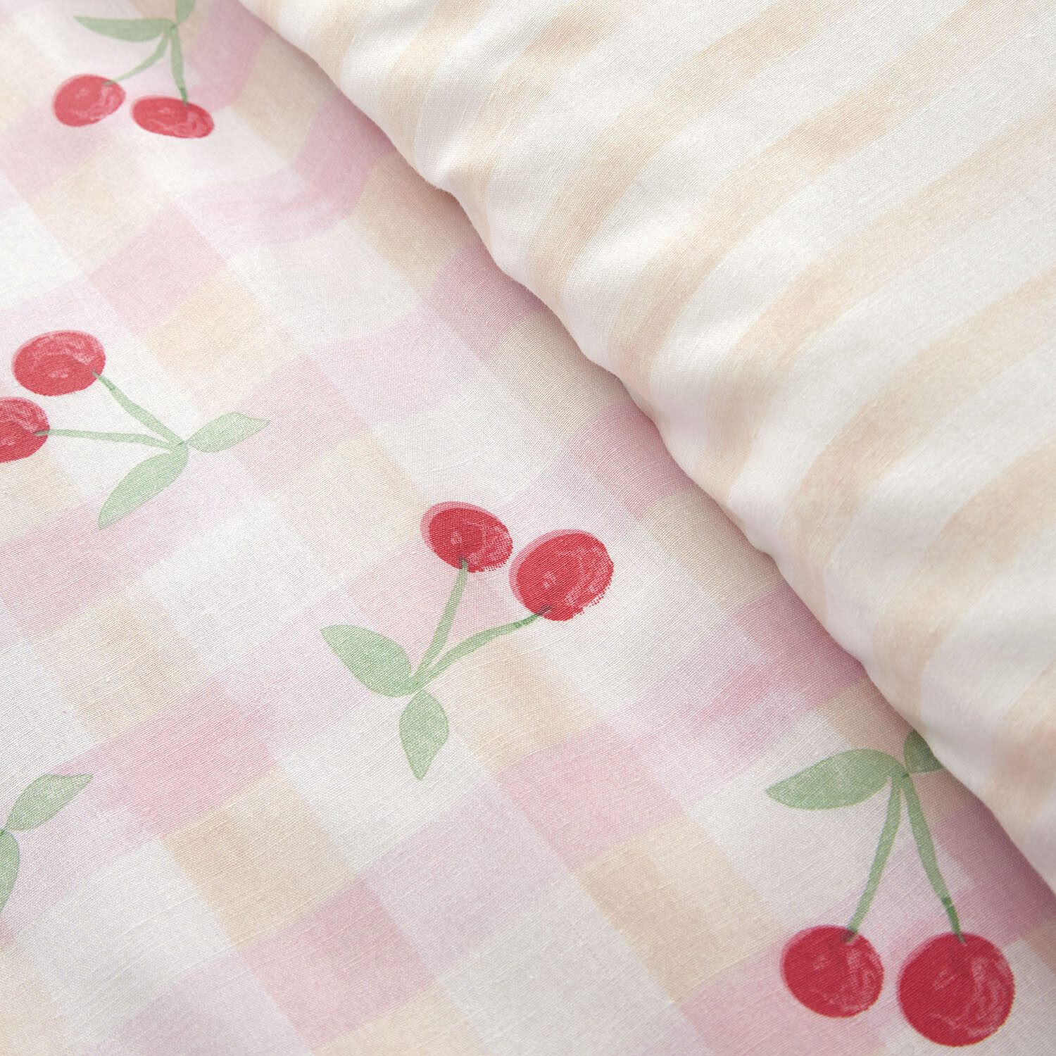 Cherries Gingham Duvet Set - Pink / King Image 4