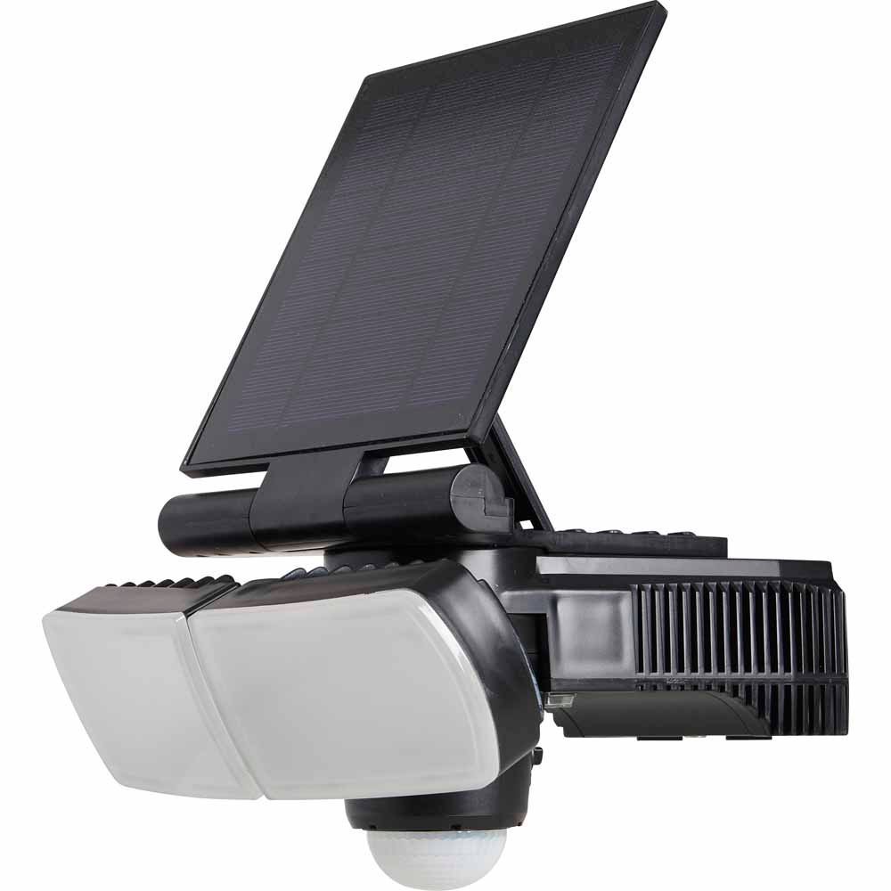 Wilko 600 Lumen White Solar Security Lights Wilko