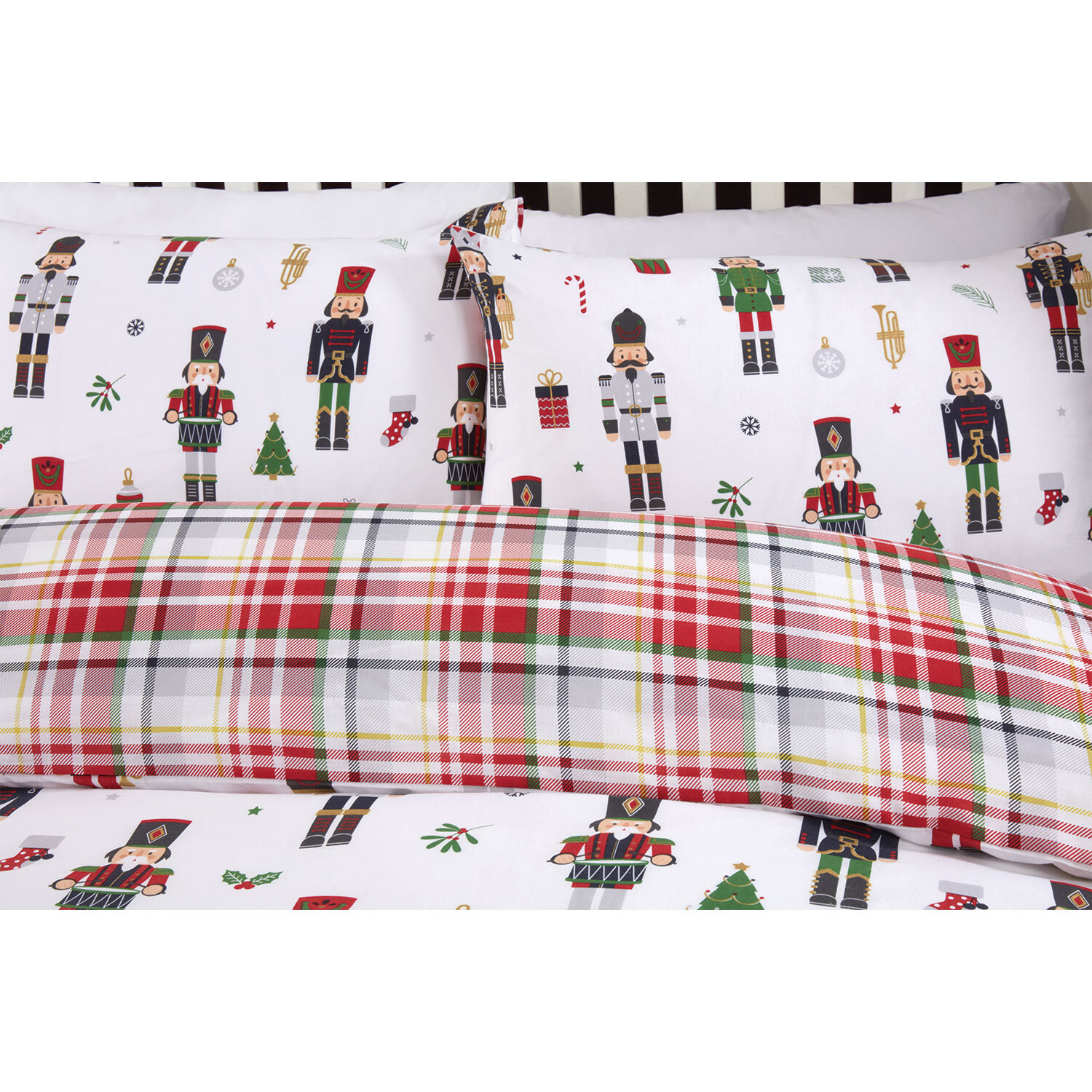Christmas Nutcrackers Double Duvet Cover and Pillowcase Set Image 3