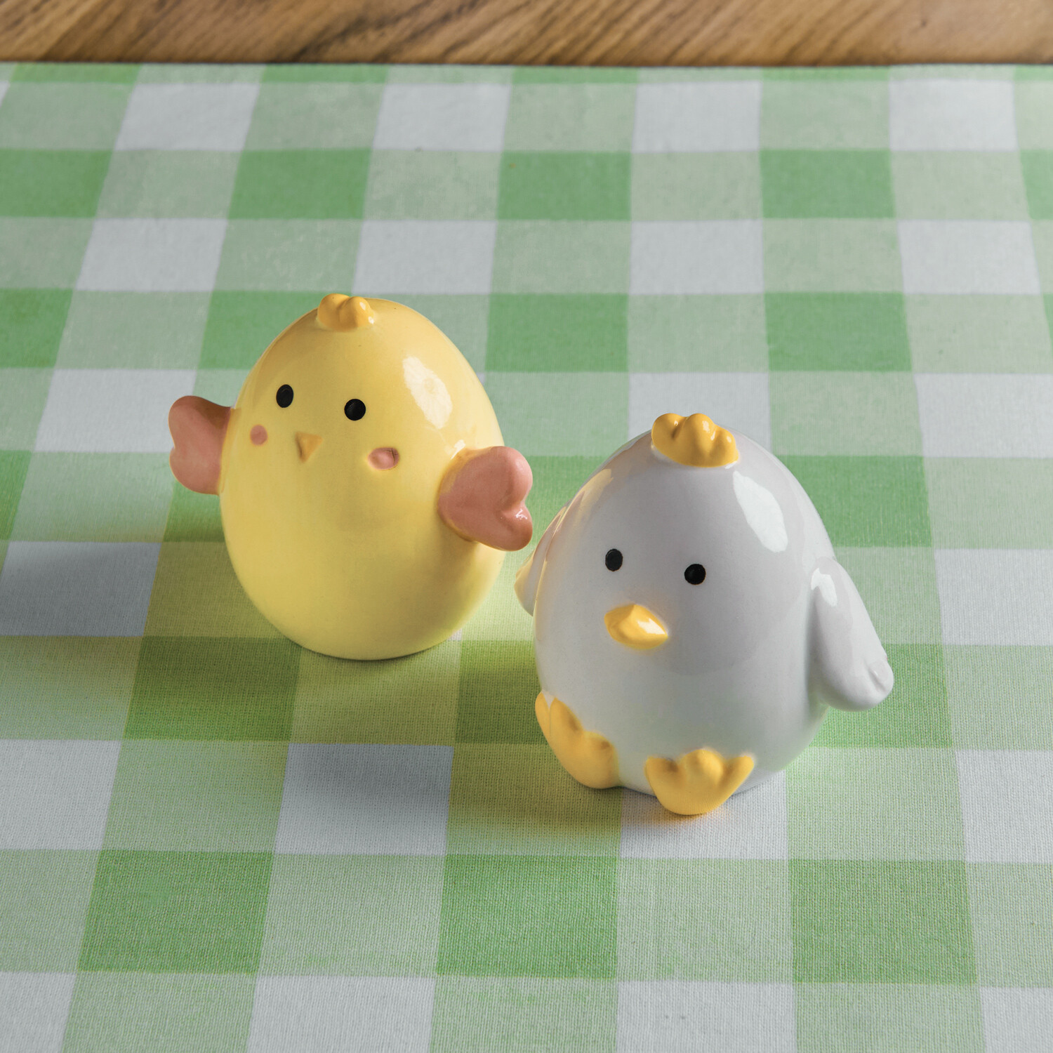 Chick Salt and Pepper Shaker Set Image 2