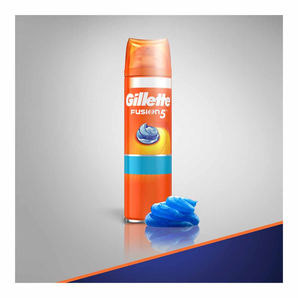 Gillette Fusion 5 Ultra Moisturising Shaving Gel 200ml Image 3