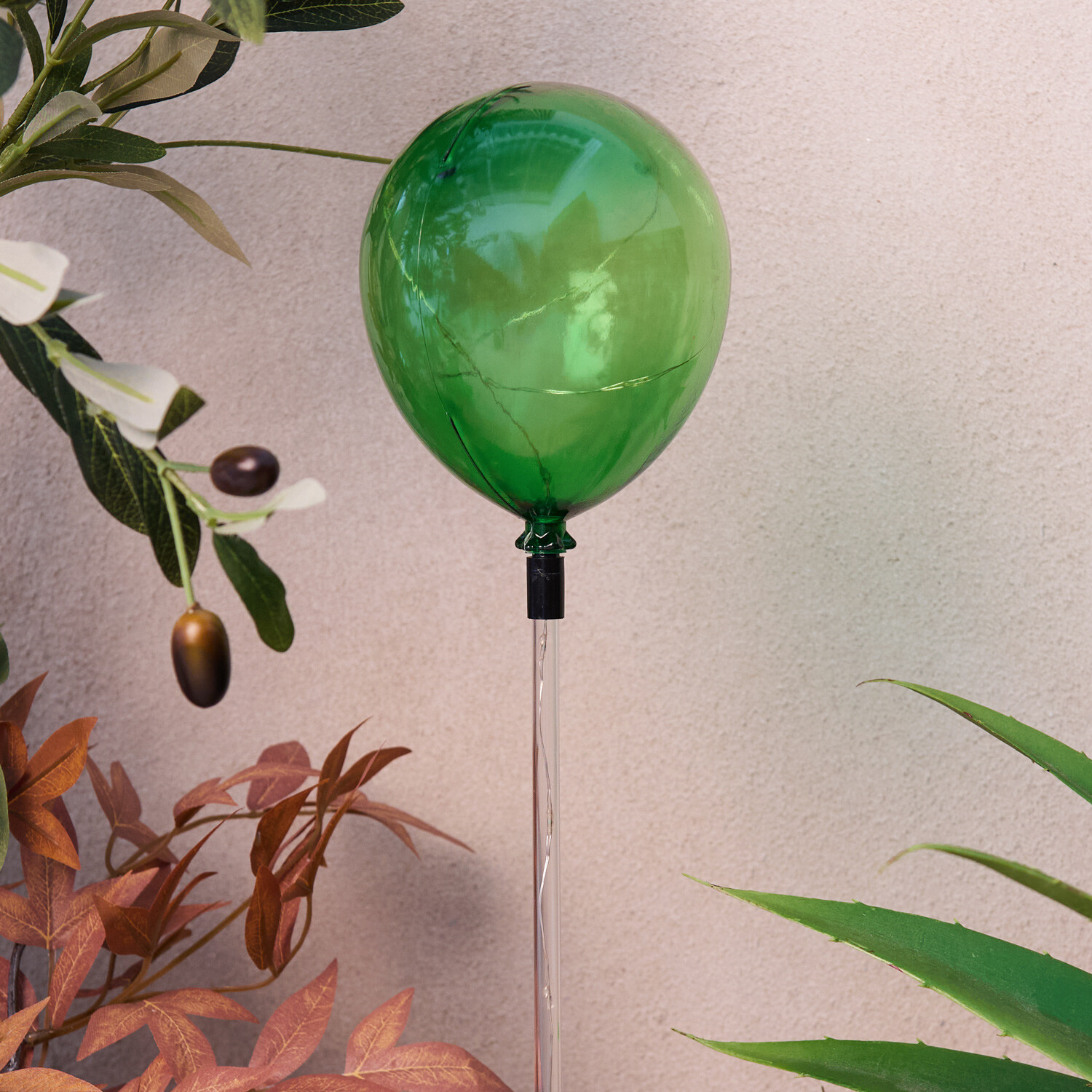 Solar Balloon Shaped Stake Light Image 11