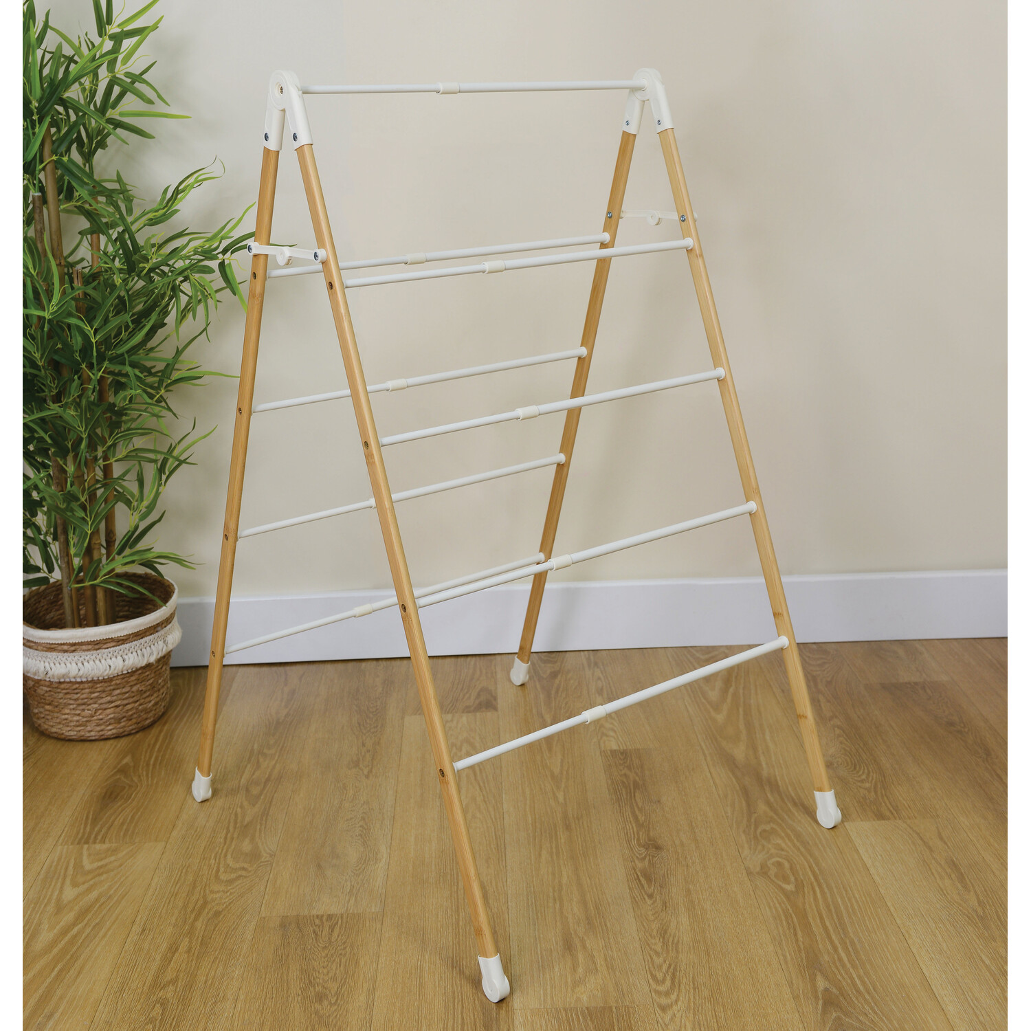 Sanctuary Indoor Extendable Bamboo Airer Image 1
