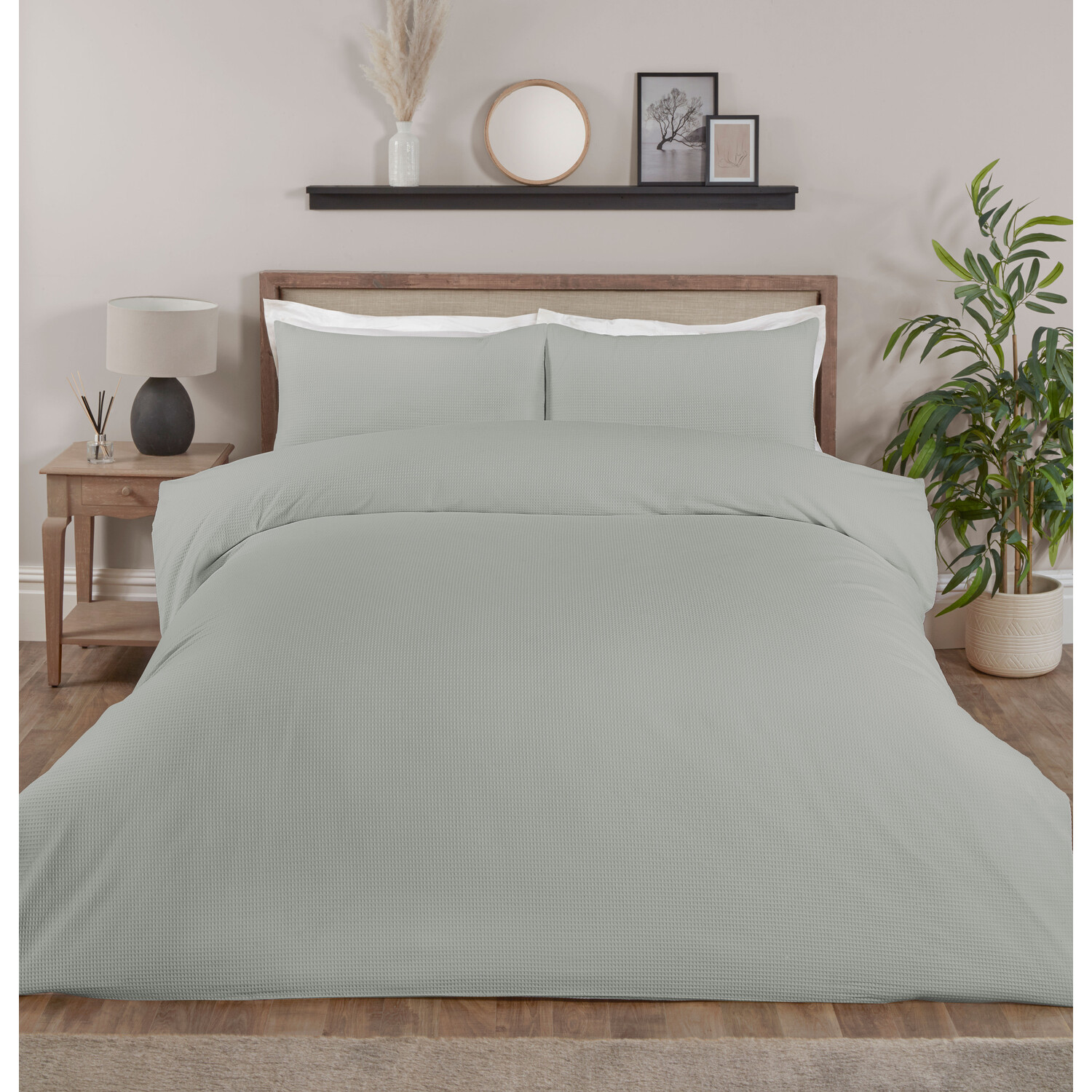 Divante Belgravia Waffle Duvet Cover and Pillowcase Set - Silver / Double Image 1