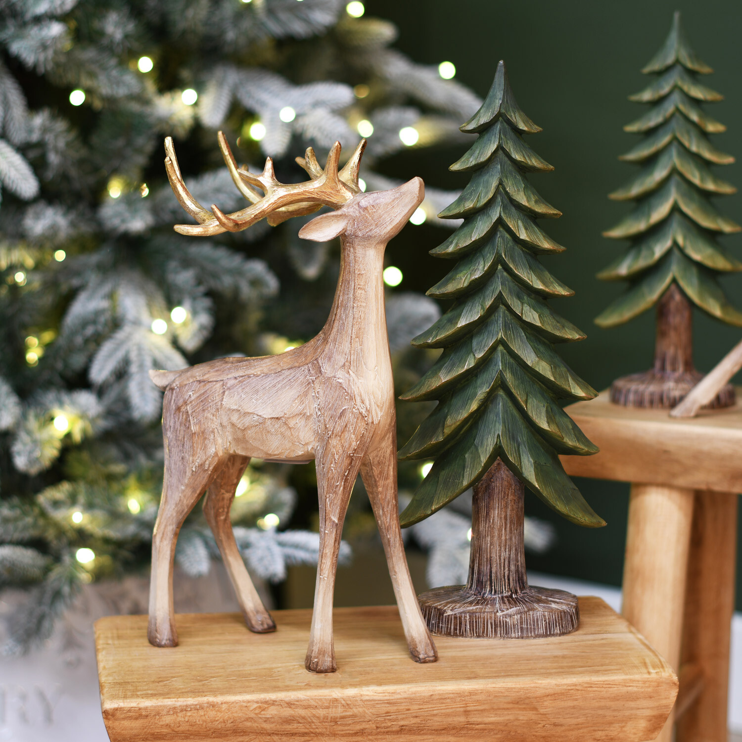 Set of 4 Wood Effect Reindeer SceneNatural and Green Image 7